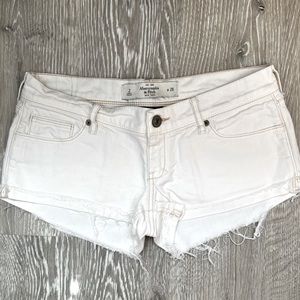 Abercrombie & Fitch - SIZE 2